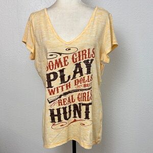 207  NWT  District Yellow Graphic Tee. SzXXL